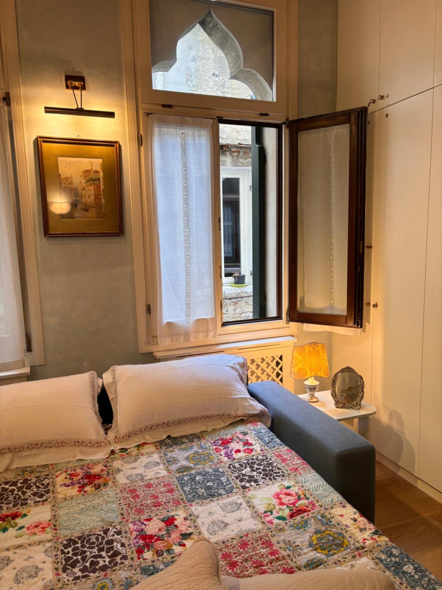 Albrizzi Charme Apartment Венеция Екстериор снимка